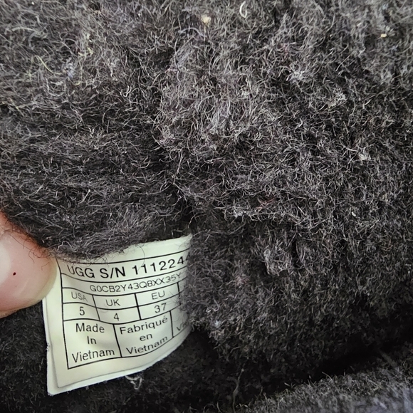 UGG Classic Short Stellar Sequin Boots - Picture 8 of 11